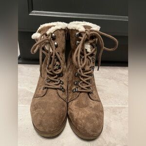 Kaari Blue Tan Lace Up Boots with Cream Accents